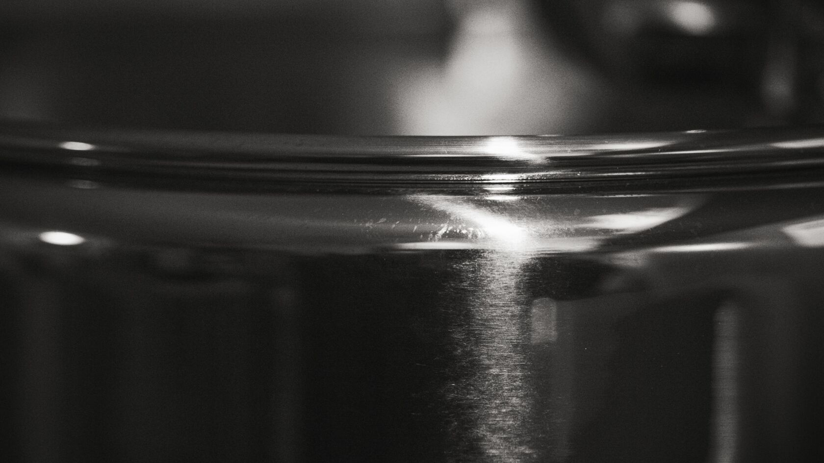 AT HOME … Vom »Bauchgefühl« und einer passenden Küchenhilfe @2021